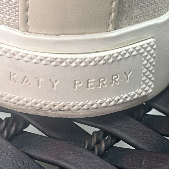 Katy Perry Women's The Kerry Strawberry Canvas Slip-On Sneaker Size 7.5 m - Picture 5 of 10